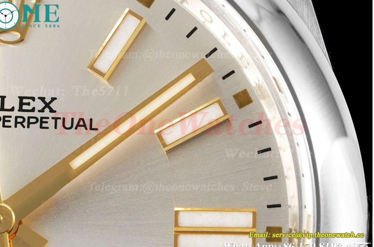 SS Oyster Clean 41mm Silver 124300 VR3230 SS Stk Perpetual 0510